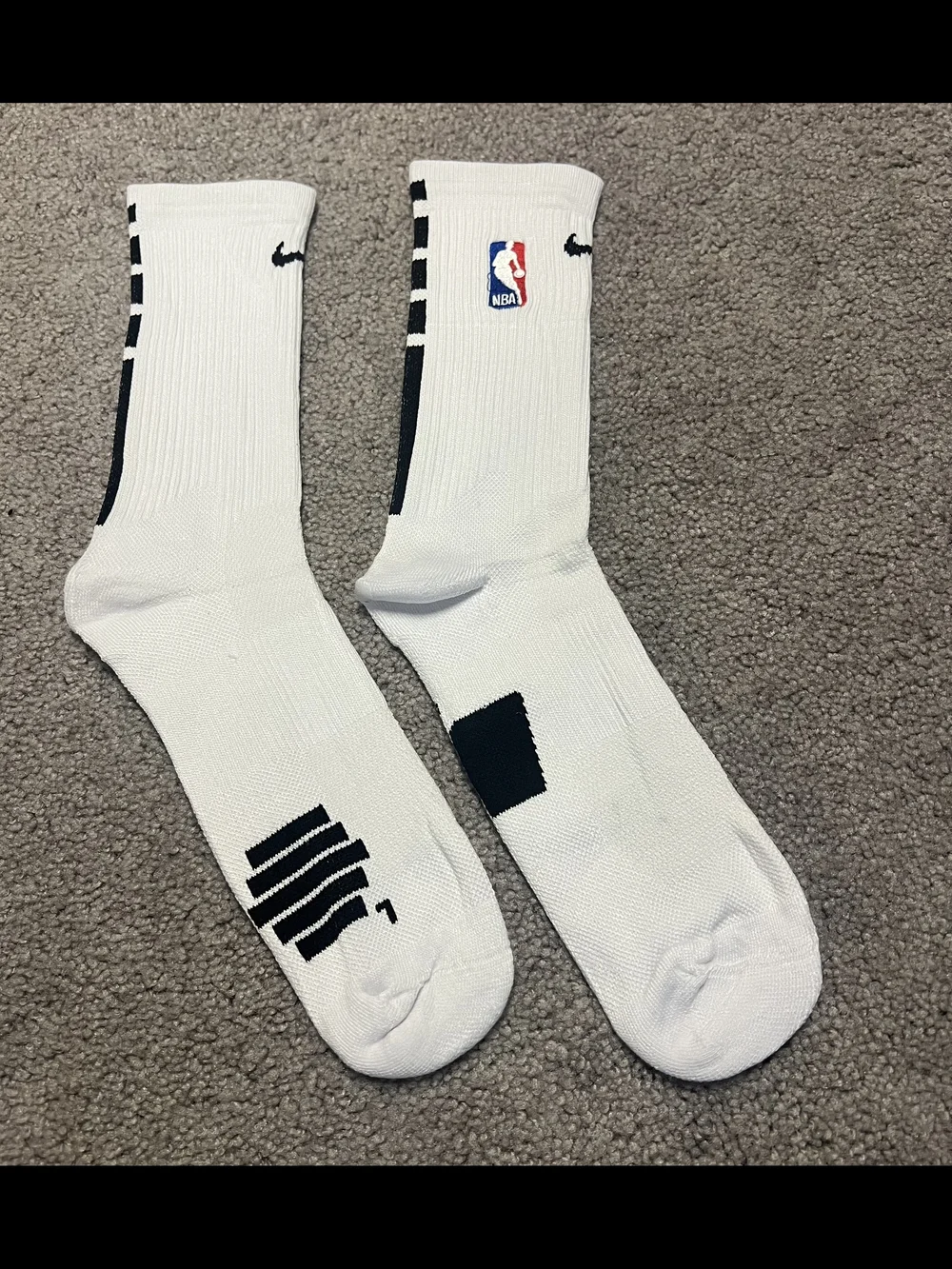 Nike Elite Crew Basketball Socks - Black & White with NBA Logo Mens Large 8-12